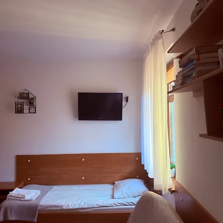 Stara Kuznia Goscinne Hotel *